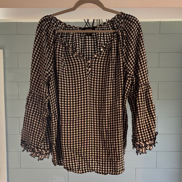 Karen Kane Black and White Checkered Blouse - Picture 1 of 8
